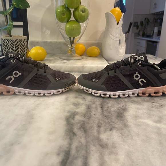 On Running Black and Pink Athletic Shoes - Picture 5 of 9